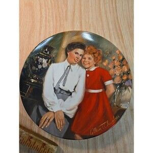 Vintage 1983 ANNIE & GRACE Annie Collector's Plate by Knowles, 8.5"